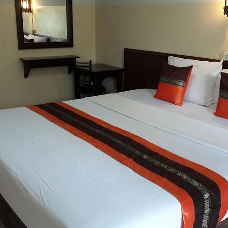 Lanna Thai Guesthouse Чиангмай Екстериор снимка
