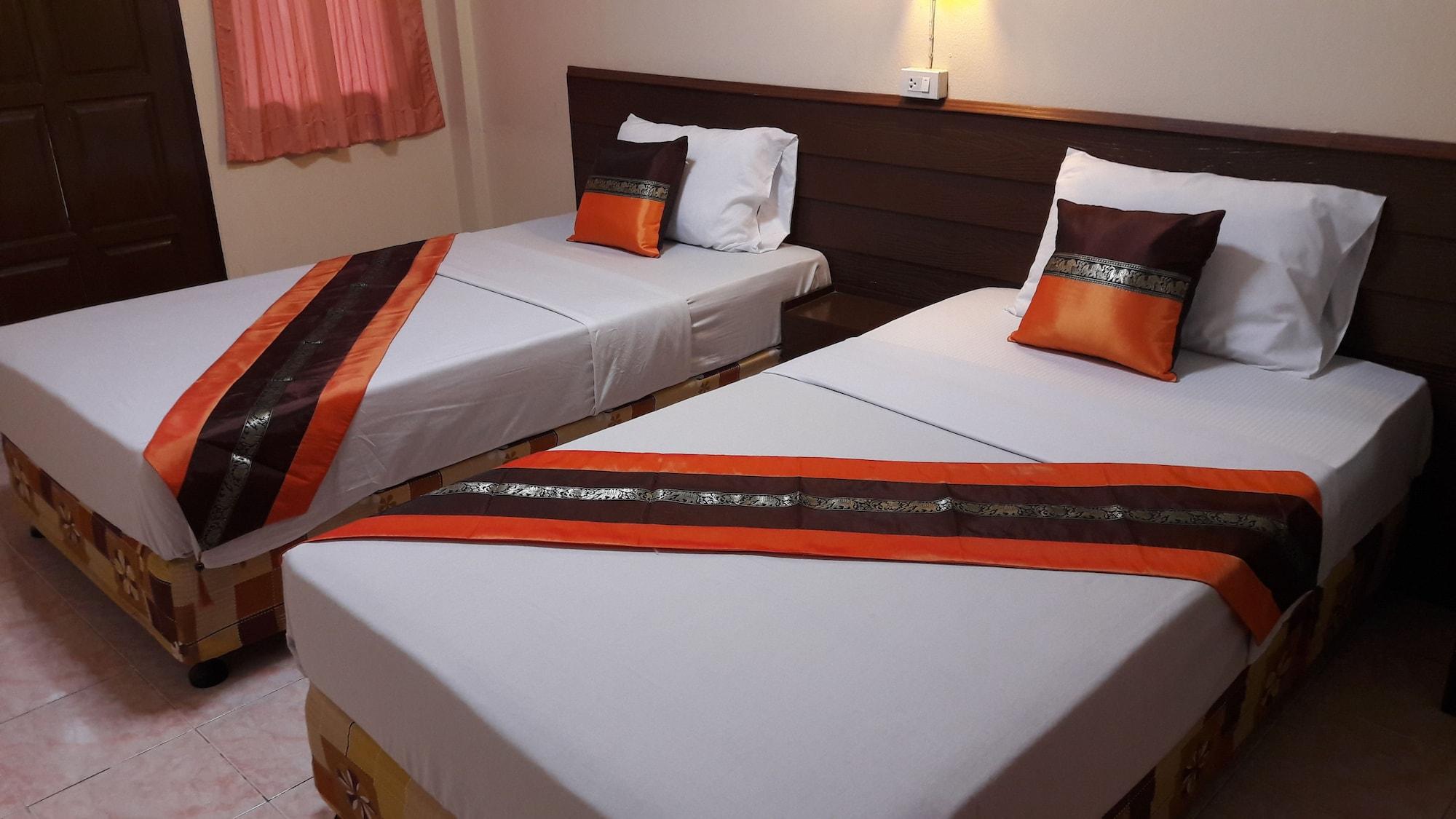 Lanna Thai Guesthouse Чиангмай Екстериор снимка