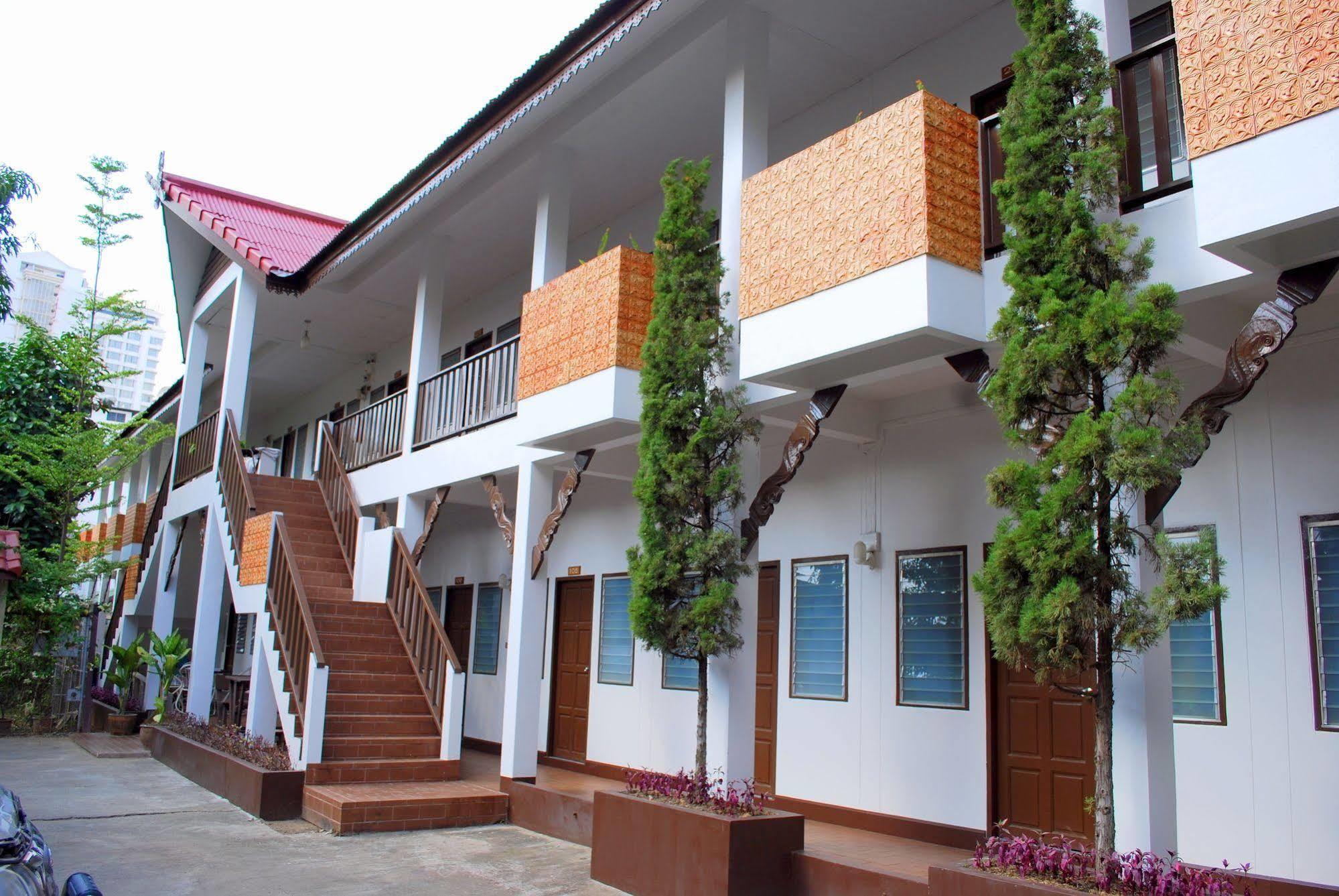 Lanna Thai Guesthouse Чиангмай Екстериор снимка